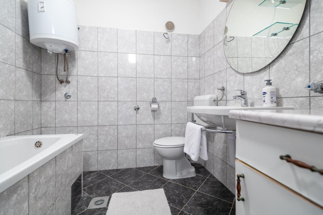 Apartman Vito Neum Eksteriør bilde