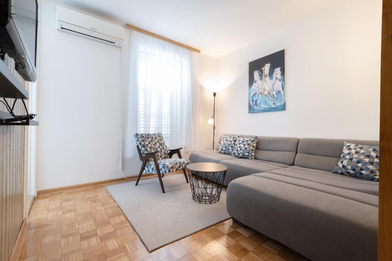 Apartman Vito Neum Eksteriør bilde